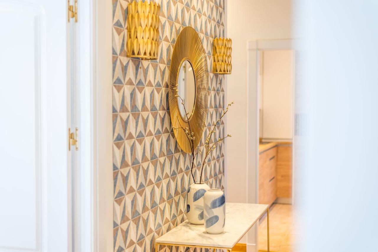 Tuguest Isabel La Catolica Apartment กรานาดา ภายนอก รูปภาพ